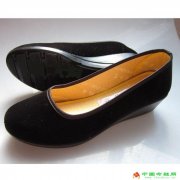 老北京布鞋女单鞋小坡跟简约黑色工作鞋舒适轻巧妈妈鞋优雅大方