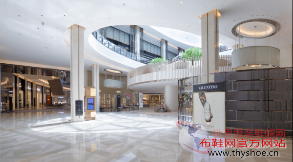 DFS旗下T广场于澳门新濠天地店首次推出鞋履专区