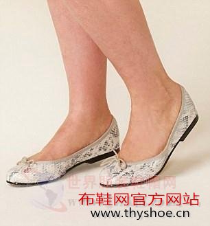 平价鞋履pk!名牌鞋 美女人善于花时间挑