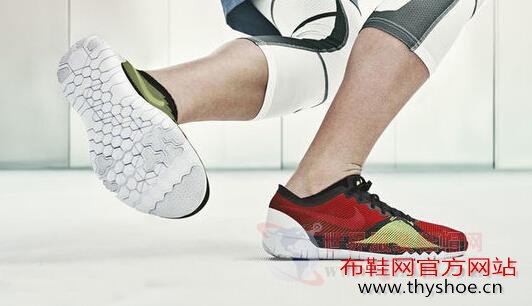 无缝针织材料升级 Nike Free Trainer 3.0 V4看起来很任性