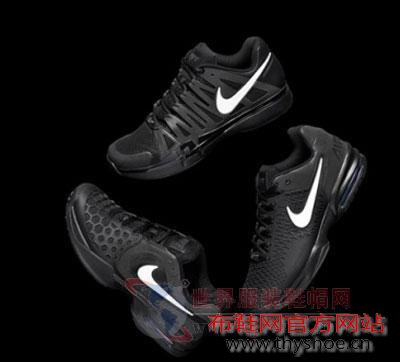 Nike 最新鞋款时尚发布 运动酷感强烈